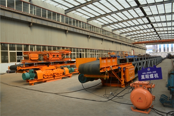 皮帶輸送機(jī)廠家 皮帶輸送機(jī)廠家