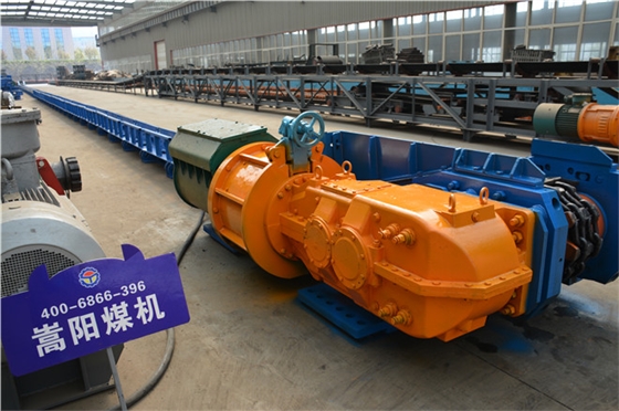 中雙鏈刮板機(jī)、邊雙鏈刮板輸送機(jī)、中單鏈輸送機(jī)有什么不同？（圖）