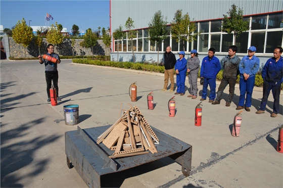 嵩陽煤機(jī)開展&ldquo;119消防日&rdquo;宣傳活動(dòng)