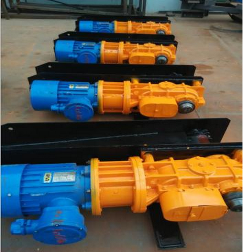 11型刮板輸送機(jī) 11型刮板輸送機(jī)