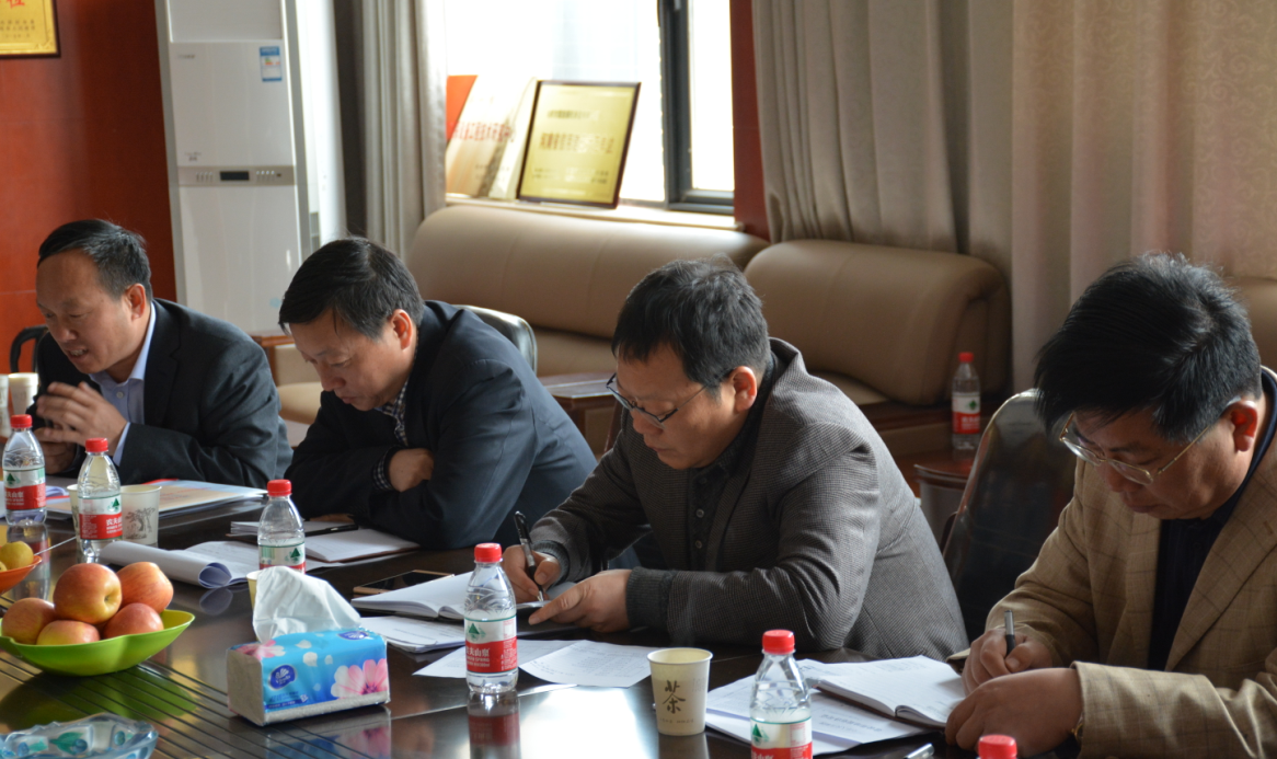 市委常委、常務(wù)副市長陳治龍