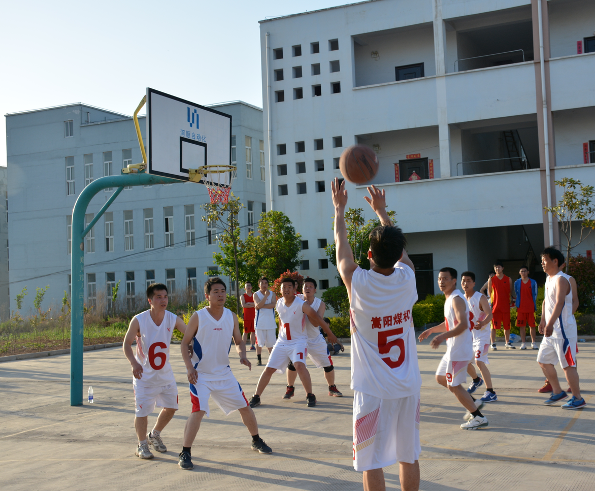 嵩陽煤機球員三分球.png 嵩陽煤機球員三分球.png