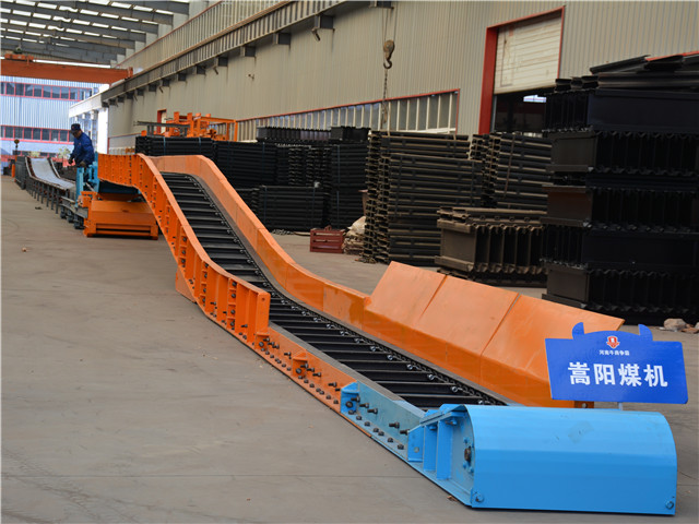 刮板輸送機和刮板轉(zhuǎn)載機的區(qū)別是什么？轉(zhuǎn)載機和刮板機一樣么？