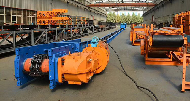 刮板機(jī) 刮板機(jī)