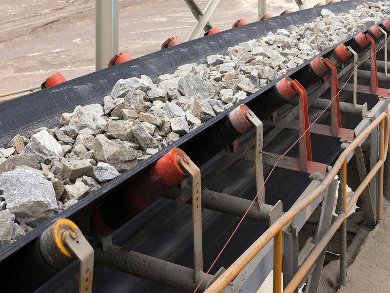 東南亞鋁礦輸送機(jī)設(shè)備 東南亞鋁礦輸送機(jī)設(shè)備