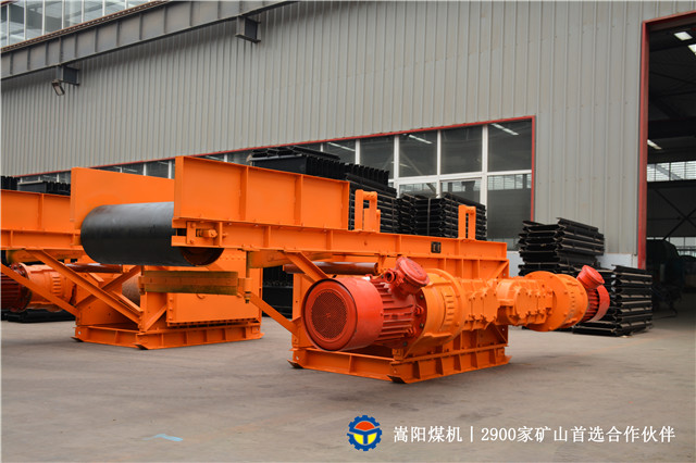 皮帶機機頭傳動部01.jpg 皮帶機機頭傳動部01.jpg