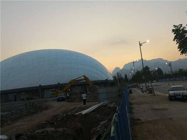 嵩山腳下的少林武術(shù)節(jié)場館 嵩山腳下的少林武術(shù)節(jié)場館