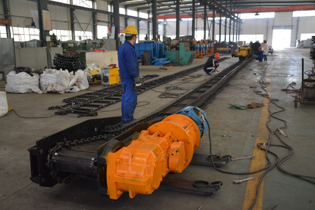 嵩陽煤機(jī)刮板機(jī)好馬配好鞍，配套采煤機(jī)33年依然不老