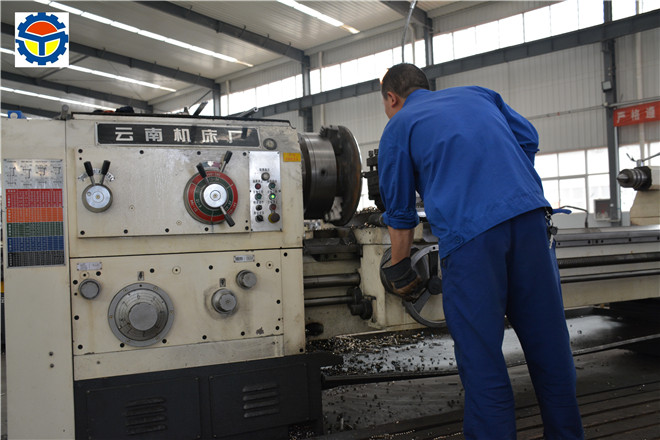 嵩陽煤機假日加班加點丨獻禮偉大祖國盛世華誕4.jpg 嵩陽煤機假日加班加點丨獻禮偉大祖國盛世華誕4.jpg