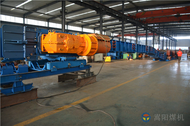 邁步自移轉(zhuǎn)載機(jī)40.jpg 邁步自移轉(zhuǎn)載機(jī)40.jpg