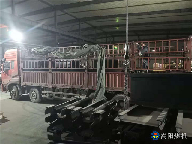 郟縣景煤、四川芙蓉煤礦、西寧煤礦等用戶訂購的皮帶機(jī)配件已發(fā)貨